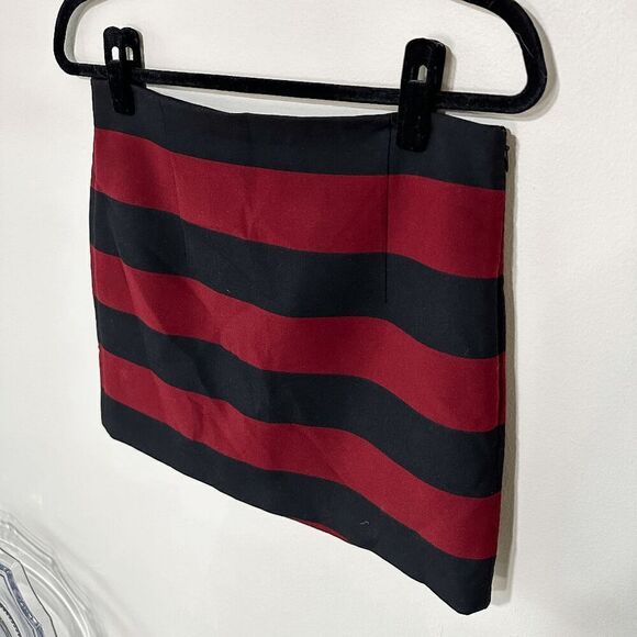 Zara Black and Red Striped Mini Skirt Size Medium - Picture 4 of 10